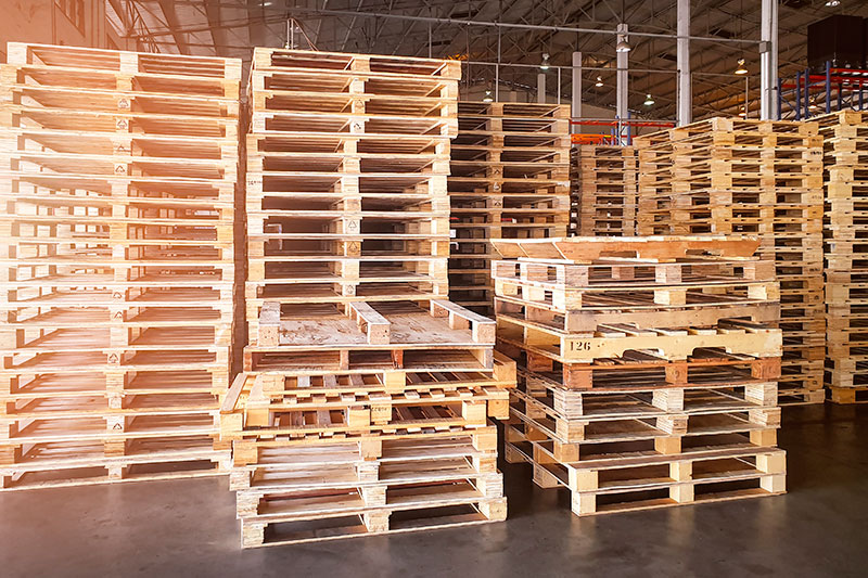 Wooden Pallets & Plastic Pallets